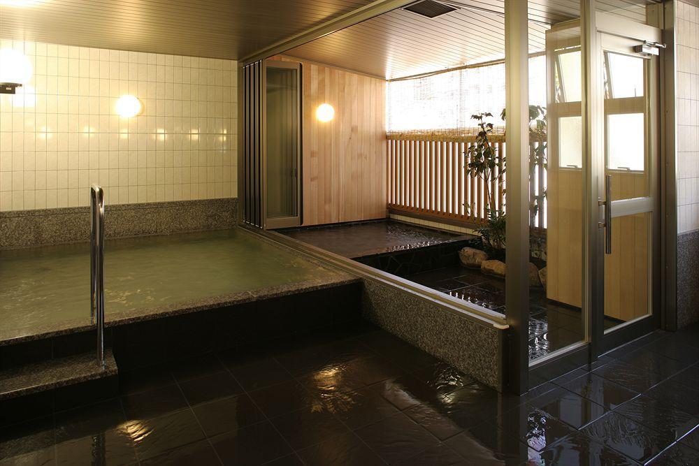 Mystays Castle Hotel 3*